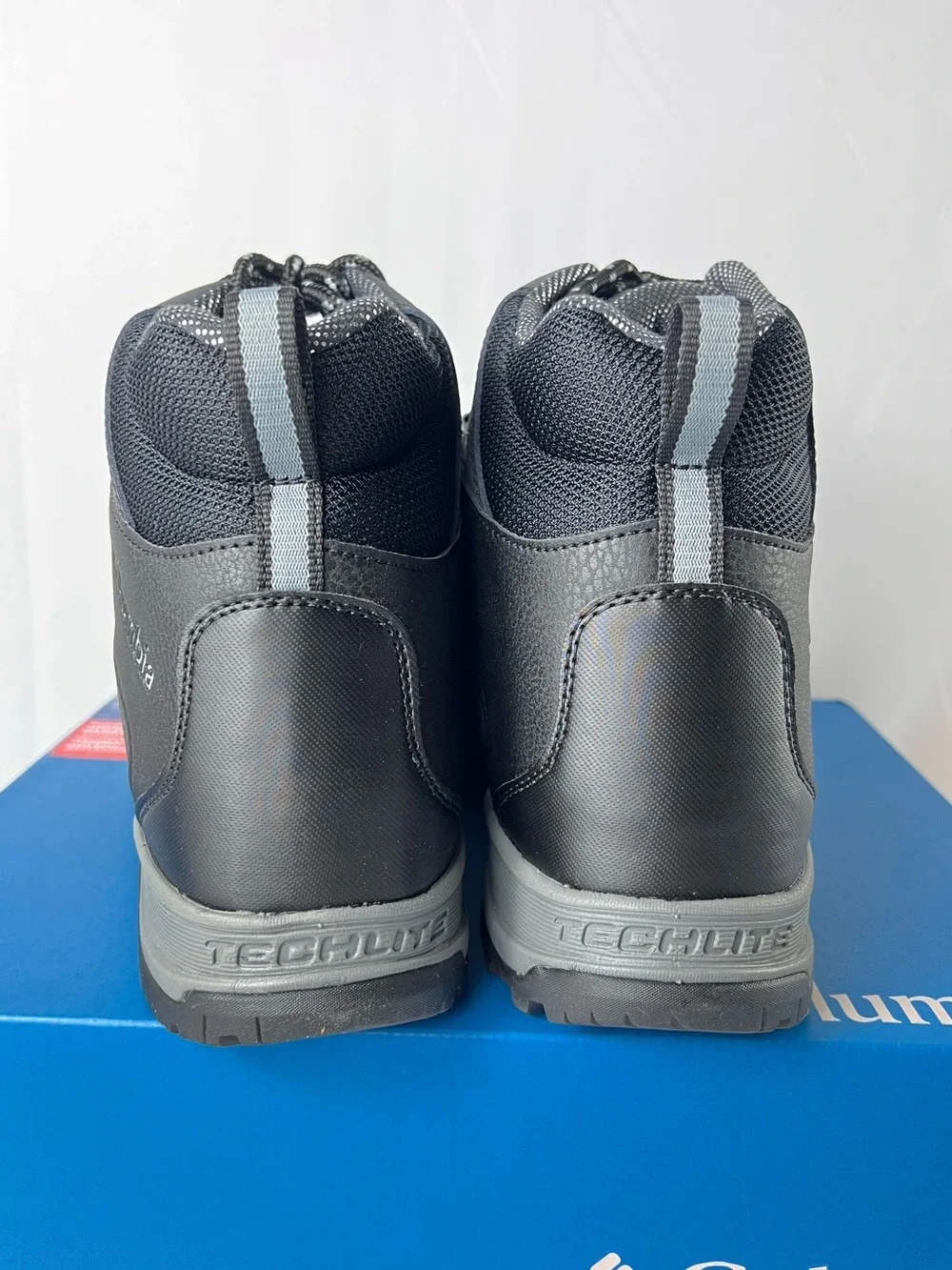 Columbia Waterproof 200G Insulation Gray/Black Size 11.5